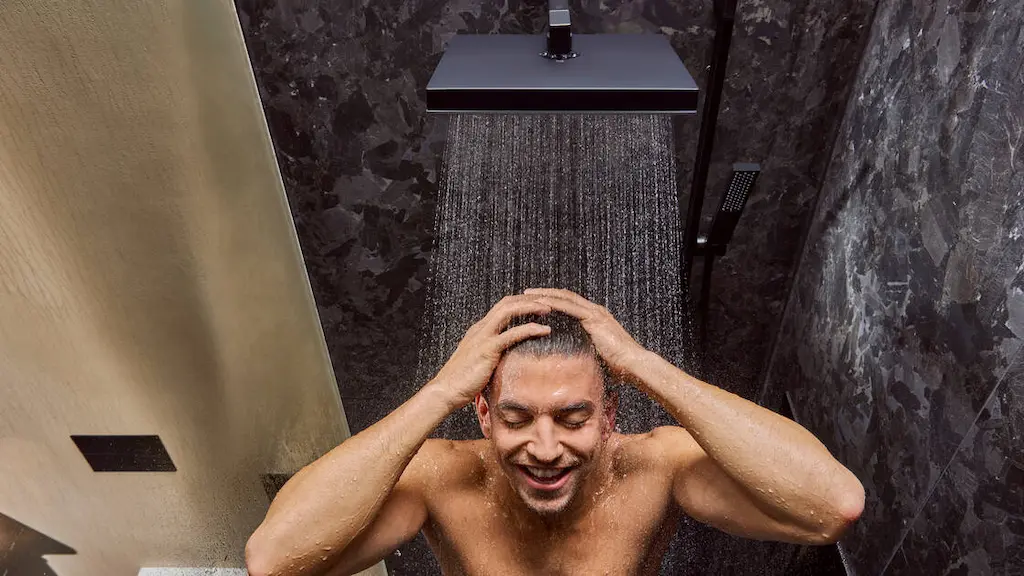 cold showers for mental clarity energy and stress resilience